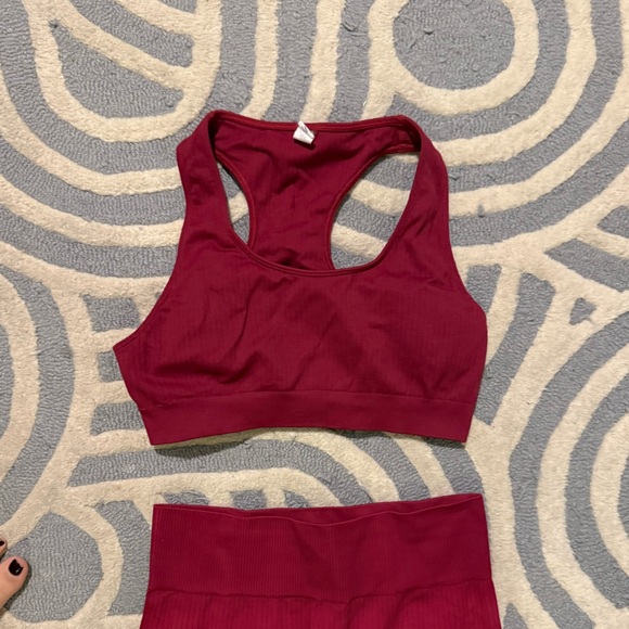 The Upside - Workout Set - Size M - Picture 4 of 8